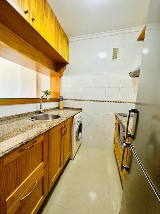 Apartamento A Pie De Playa. Cadiz Bagian luar foto
